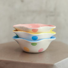 Load image into Gallery viewer, Set of 3 Polka Dot Ruffled Bowls