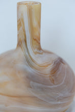 Load image into Gallery viewer, Vintage Onyx Vase
