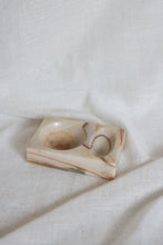 Load image into Gallery viewer, Vintage Onyx Ash Tray
